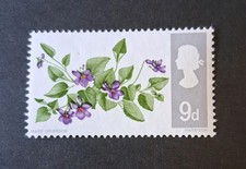 GB QEII 1967 SG721a Flowers 9d ordinary inverted watermark variety MNH