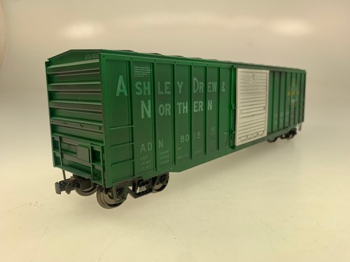 Vagón de mercancías cubierto Atlas escala 0 Box Car Ashley Drew & Northern 8018 patinado | Condition: Gebraucht
