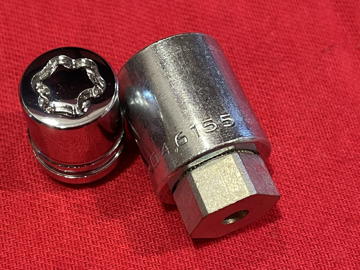 【美品】McGard CAR LOCK イエロー 1984-2019 Corvette Wheel Lock 5 Piece Set McGard -