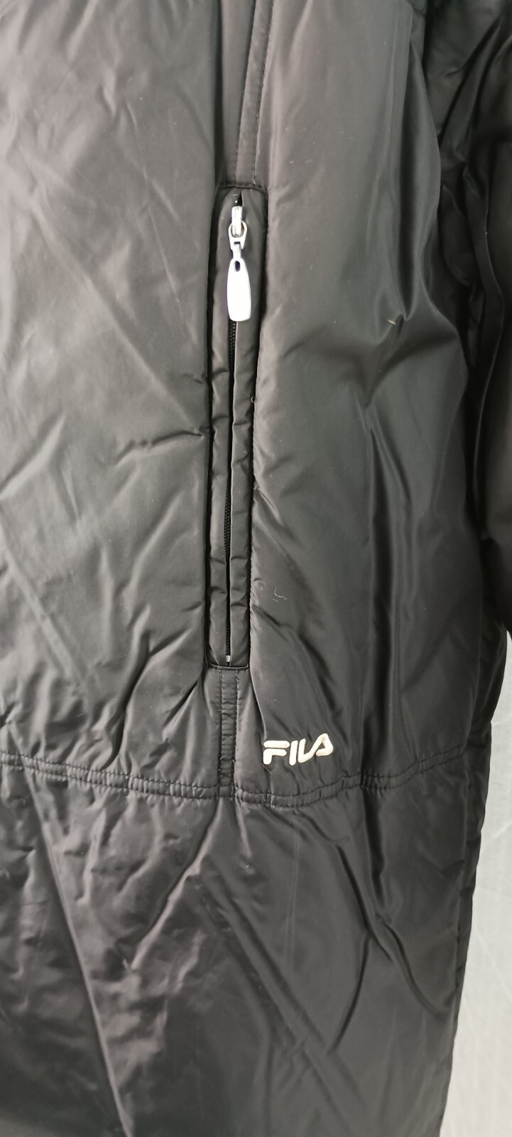 articolo b4153 giubbotto fila poliestere unisex L nero le misure sono ascelle