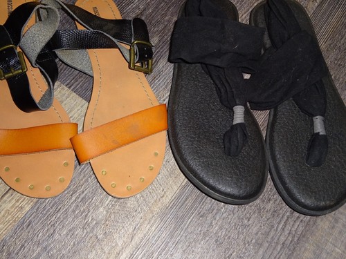 shoes women's 7.5 & 8 ~ Bundle lot of 4 sandals shoes - 第 2/7 張圖片