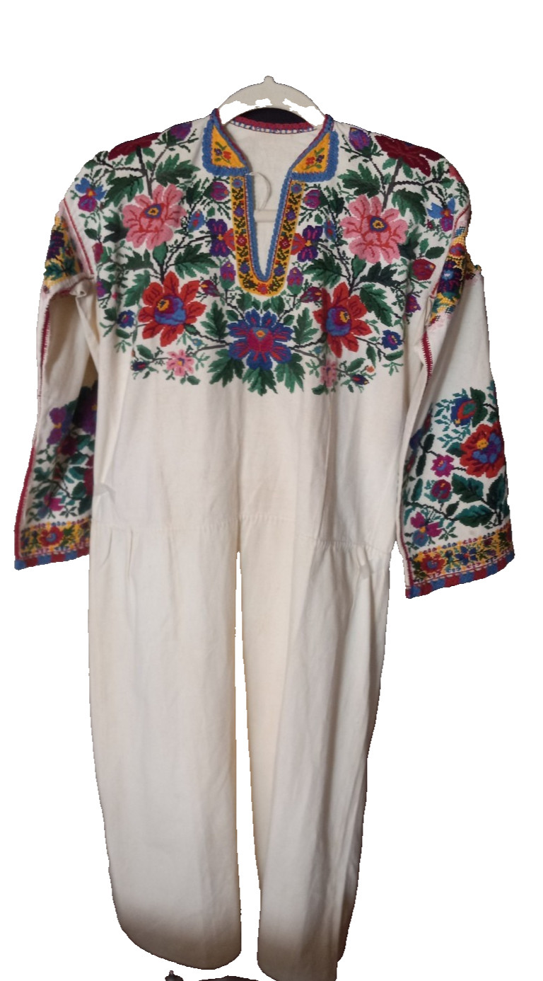 SUPER RARE UKRANIAN  HAND EMBROIDERED HOMESPUN LI… - image 1