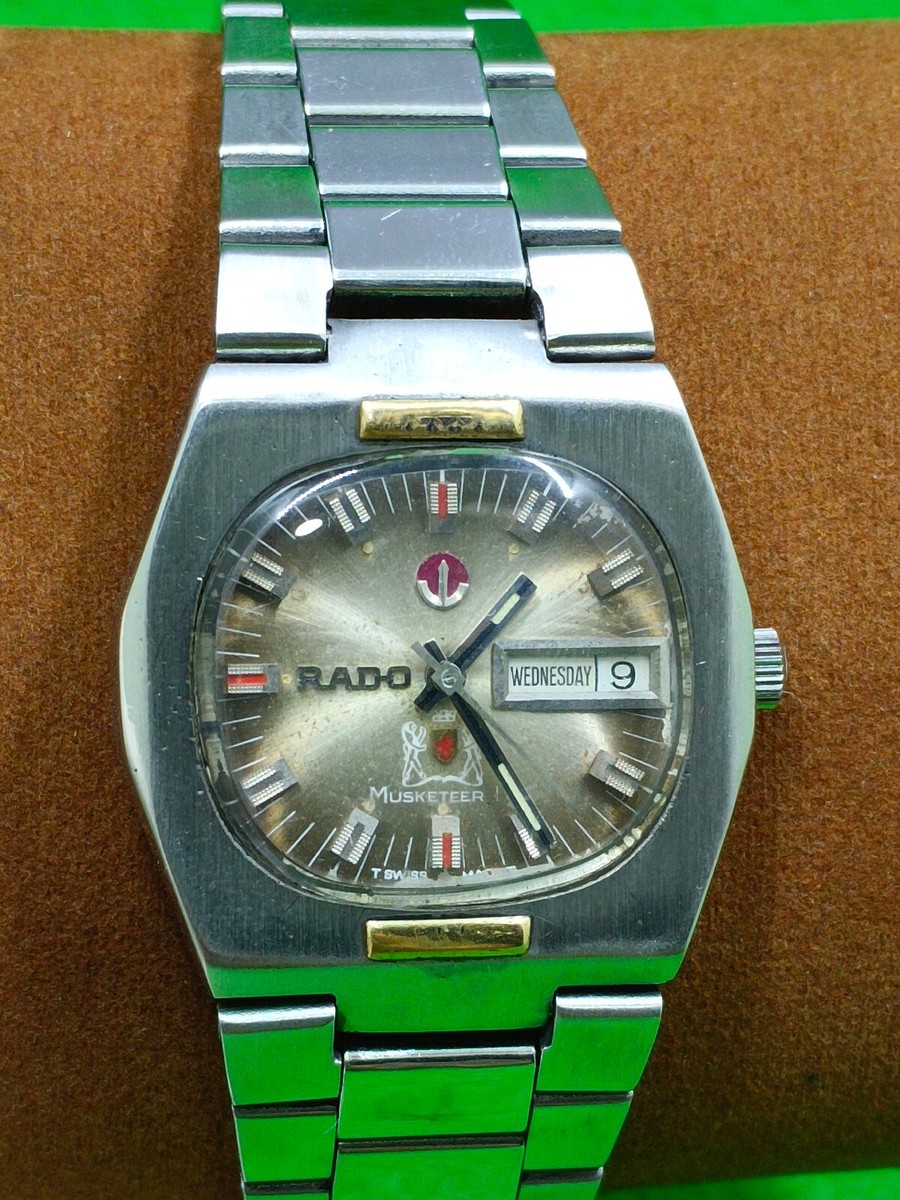 vintage RADO Musketeer IV watch Automatic 17 Jewels Day / Date