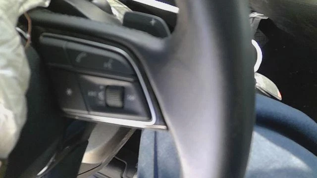 22 23 24 AUDI A3 Steering Wheel black leather - Image 4 of 4