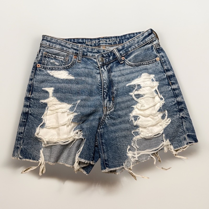 AE American Eagle Highest Rise Baggy Short womens jean Shorts size 6 Distressed