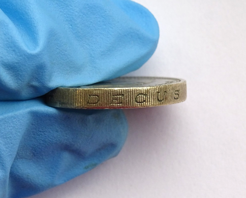 1996 Elizabeth II  One Pound Coin / "Decus Et Tutamen" / Shipping Via FedEx - Picture 7 of 16