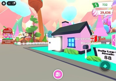 Adopt Me Glitchbuild Princess Castle Pink Cute with view and garden, two floors