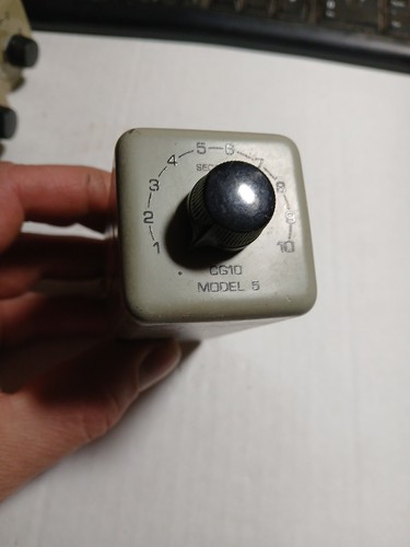 EAGLE SIGNAL TIME DELAY RELAY 1 - 10 SECONDS 120V 120VAC 10A CG10 CG10A6
