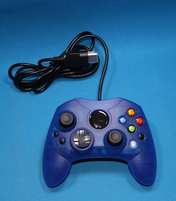 WIRED S TYPE CONTROLLER FOR ORIGINAL MICROSOFT XBOX  BLUE TRANSLUCENT NEW
