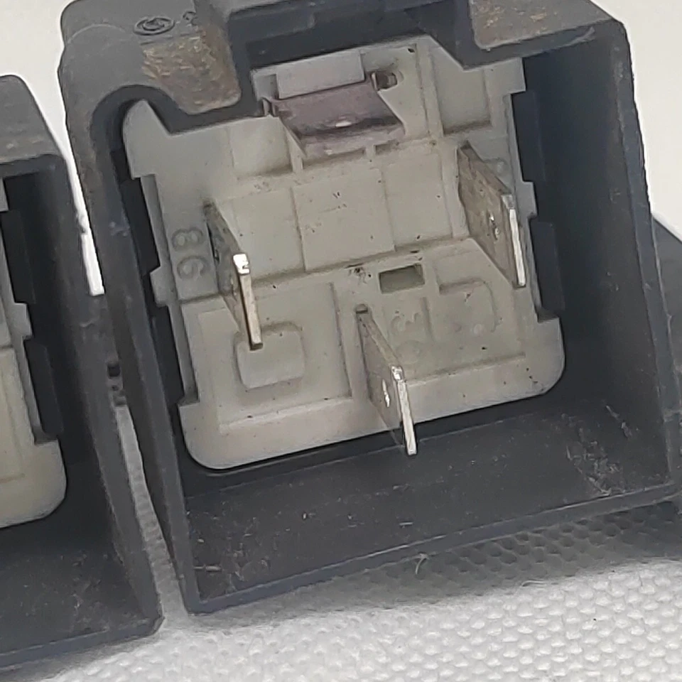 Relé de eje de transmisión automática original estándar RY-617 Foto 3 de 4