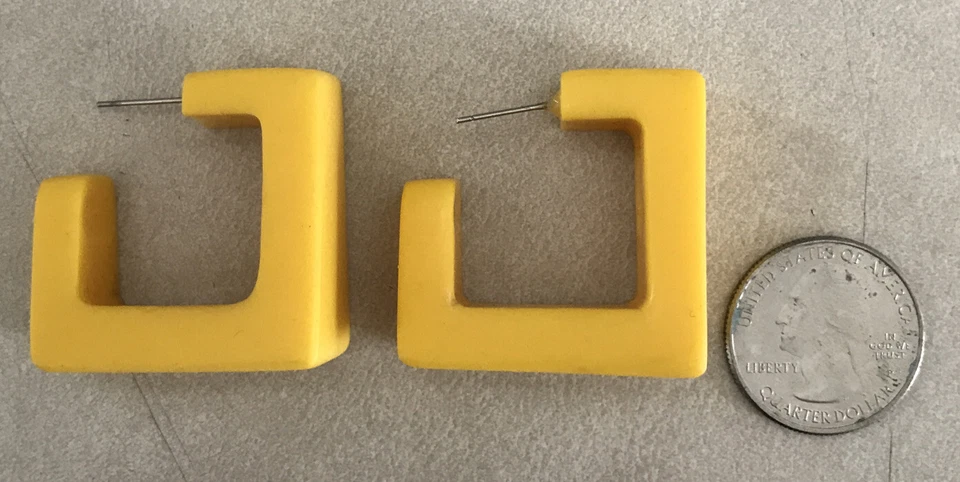 Pendientes de aro cuadrados gruesos amarillos de plástico Lucite de colección años 80 90 hiphop nueva onda Foto 2 de 4