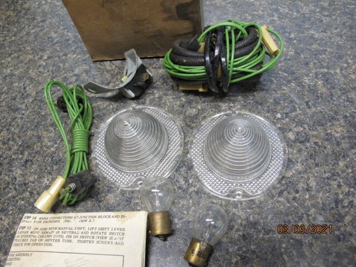 1958 Chevy Impala Back Up / Reverse Light Kit GM 987783 NOS Reduced !!!! - Picture 2 of 7