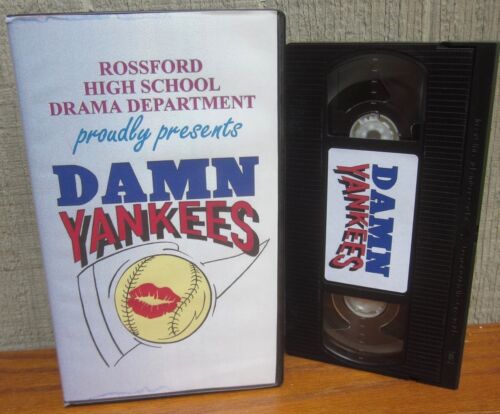 DAMN YANKEES pièce Rossford High School '96 département dramatique performance VHS Ohio - Photo 1/1