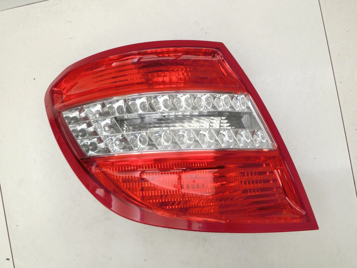 Rückleuchte Rücklicht Heckleuchte Li orig LED für W204 S204 C220 