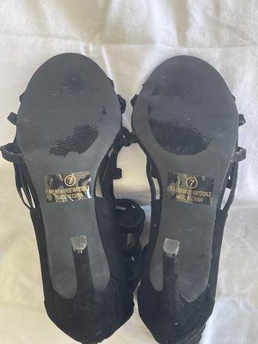 Olivia Ferguson Tacones Altos de Agujero Negros Enjaulados con Cremallera Trasera Talla 7 - Imagen 3 de 5