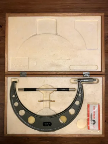 Mitutoyo 103-188A 11-12in 0.001in Outside Micrometer LOOKS ALMOST LIKE NEW
