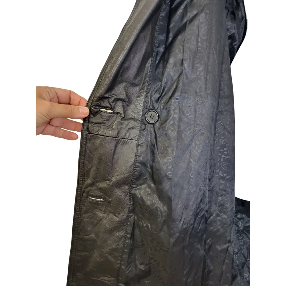 Vintage Men's size medium leather jacket from Global Identity - Image 4 of 4