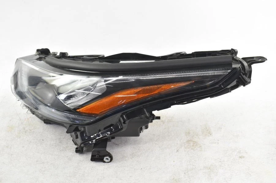 2020 Toyota Highlander Driver Headlight Assembly LED Scratched Lens Used - Image 3 of 4