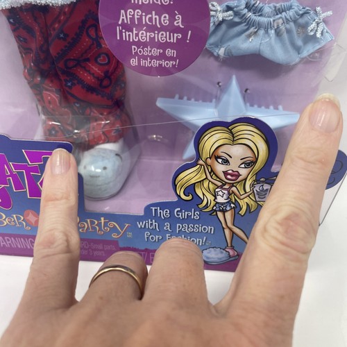 BRATZ Slumber Party Cloe Modepuppe mit Zubehör - 2024 Neuđ„ Versiegelt!! - Bild 14 von 15