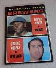 1971 Topps Brewers 1971 Rookie Stars Bernie Smith George Kopacz 204 RC Milwaukee