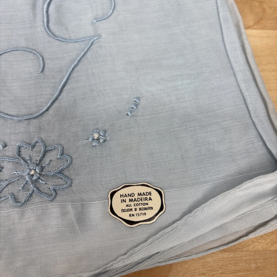 Vintage 1940's Maderia Handkerchief ebroidered 'g' set of 2 pink & blue - Image 2 of 4