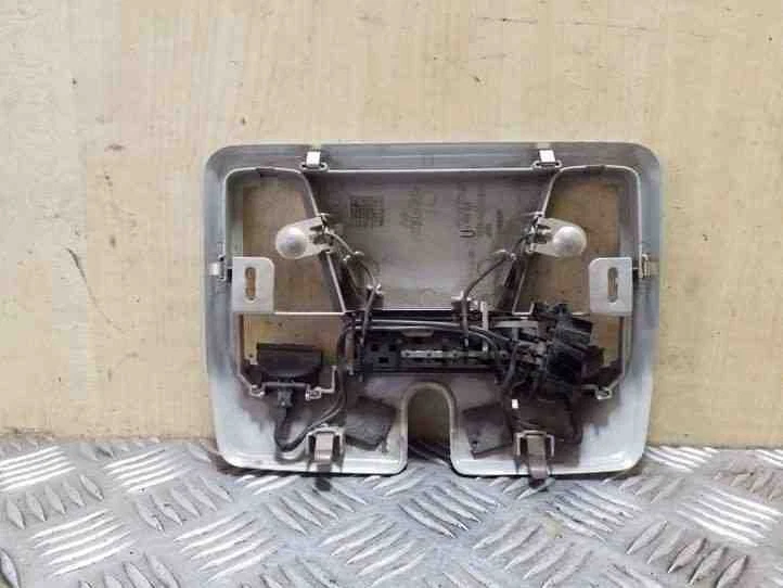 Luz interior VOLVO S70 LS 9169501 2.5 diésel 103kw 1998 26122446 Foto 3 de 3