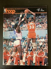 1986 NBA HOOP Magazine Program Cleveland Cavaliers Roy Hinson Autographed