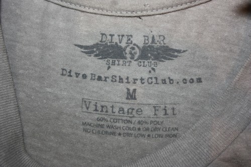 Dive Bar Size M Gray T shirt Retro Graphic Crazy Dog Saloon Cantrall Illinois - Picture 6 of 6