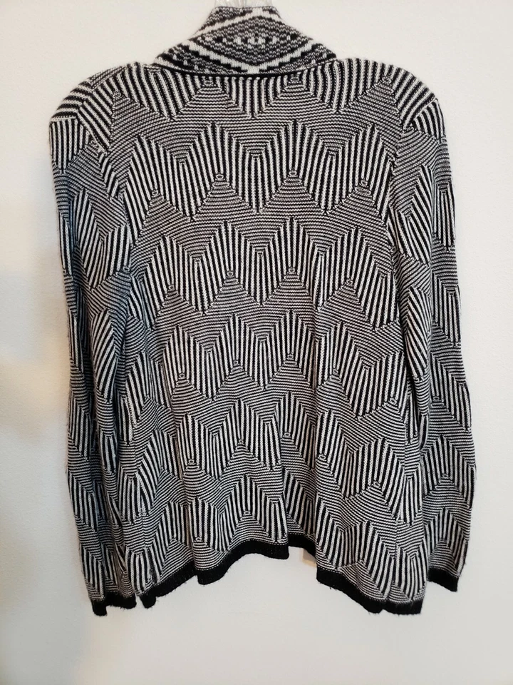  Women's Cardigan-Size PM -RUBY RD. Sweater Black & White Striped Print  - Image 4 of 4