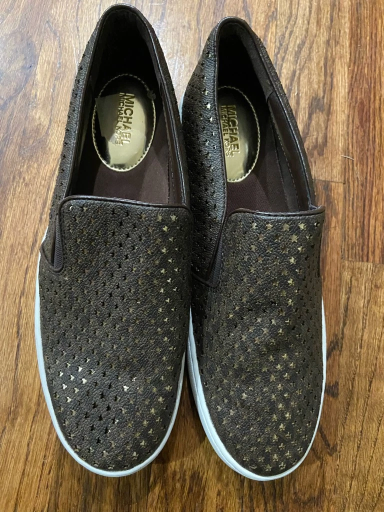 Michael Kors Womens Keaton Slip On Shoes Black Stars Cut Out Round Toe 6.5 M