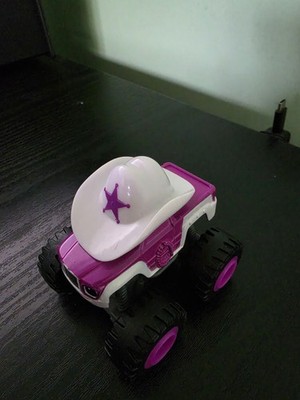 Blaze and the Monster Machines Starla Die-Cast Truck Toy Vehicle DTN11
