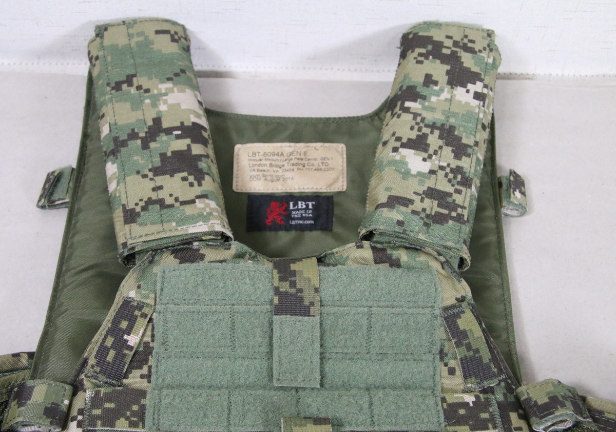 LBT-6094A Gen II AOR2 Plate Carrier Medium/Large AOR-2 Woodland