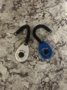 Training Clicker for Pet Like Dog Cat Horse Bird Dolphin Puppy with Wrist...