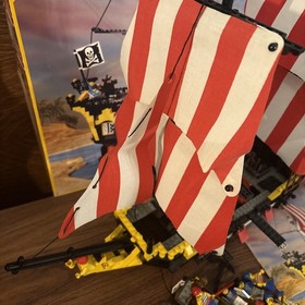 1989 LEGO 6285 VINTAGE Pirates Black Seas Barracuda Complete instructions Box