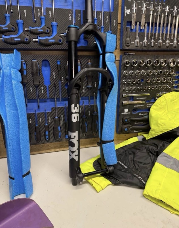 Fox 36 Performance 160mm 29-inch