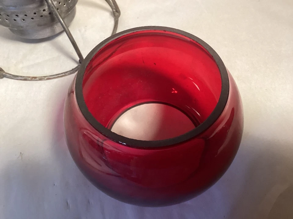 Vintage Armspear “1925” Pennsylvania Railroad lantern red globe train lantern - Image 3 of 4