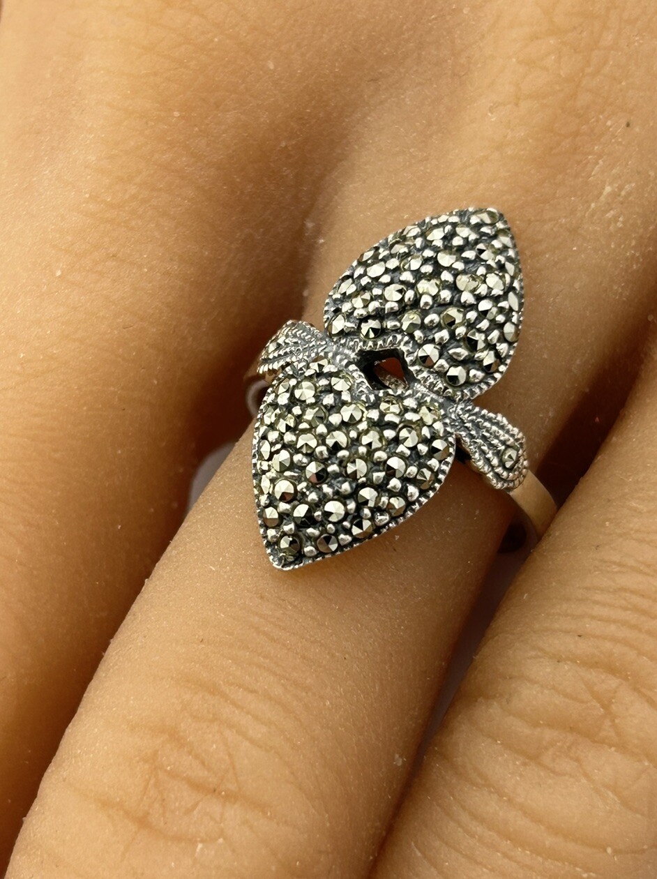 Picture 1 of 4