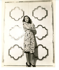 Vintage 9x7 Trimmed Photo Actress Delores Del Rio Alex Kahle Photo