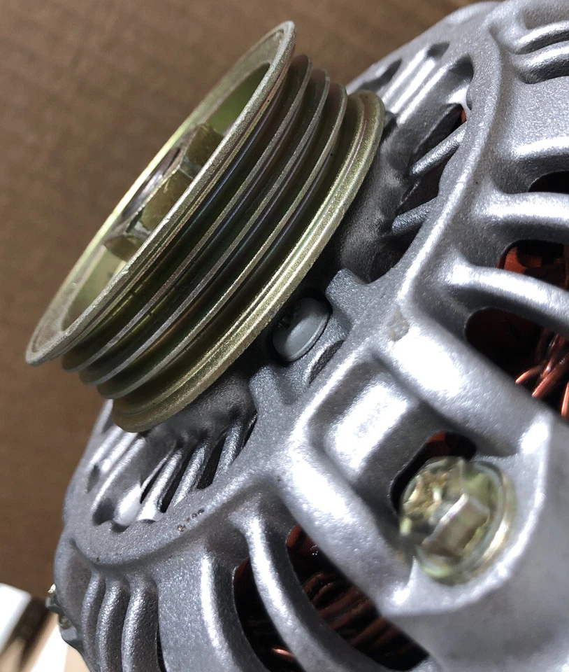 Nuevo alternador Reman para Chrysler, Eagle, Mitsubishi 186-0664 1992-1996. Foto 3 de 4