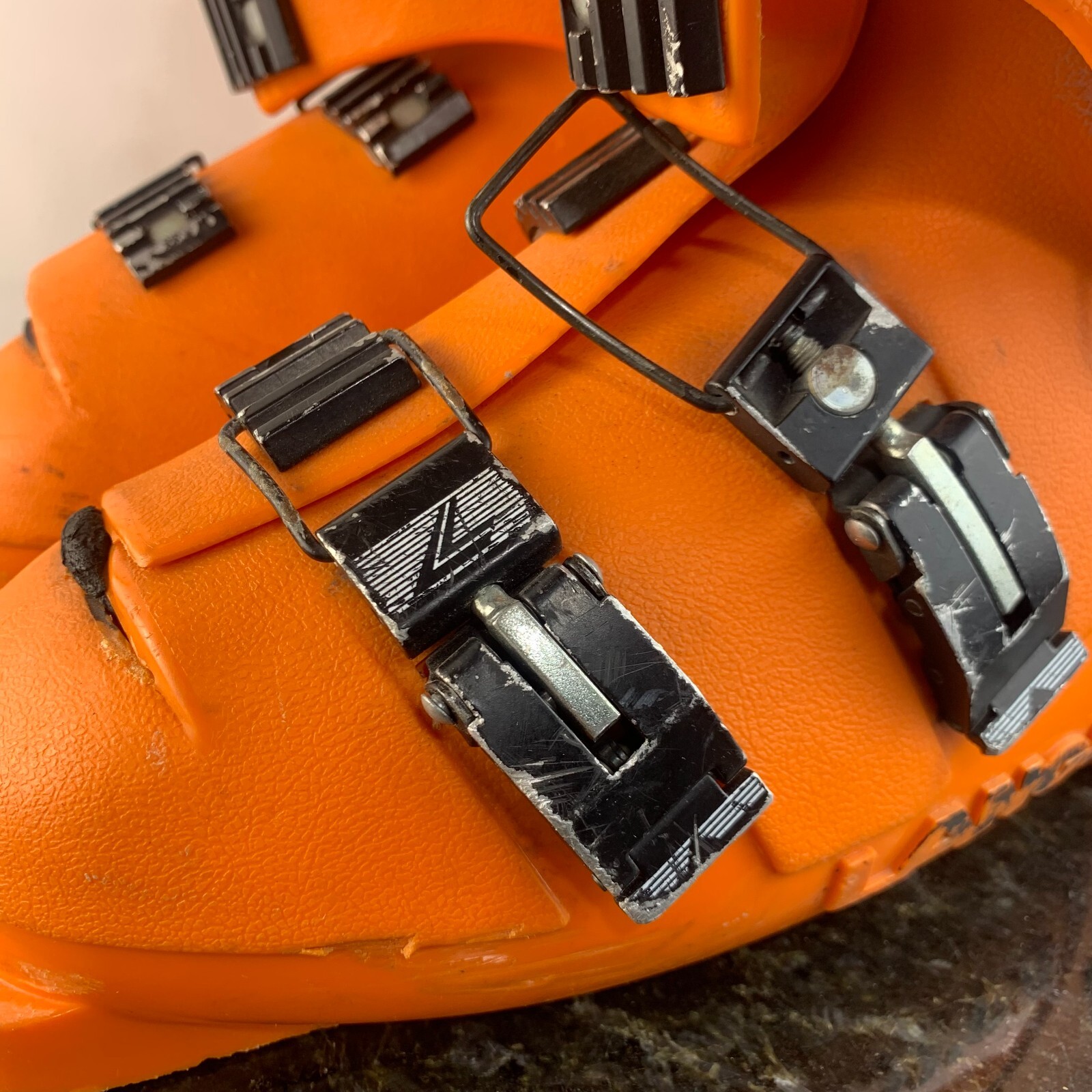 SALOMON Scarponi da sci uomo vintage Lange Z arancioni taglia 9 5 Made in Italy usati