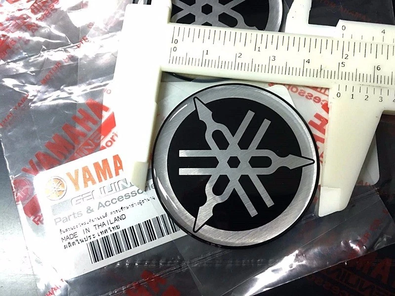 2Pc. FOR YAMAHA 50 MM TUNING FORK LOGO SILVER BLACK DECAL EMBLEM STICKER TANK - Imagem 2 de 4