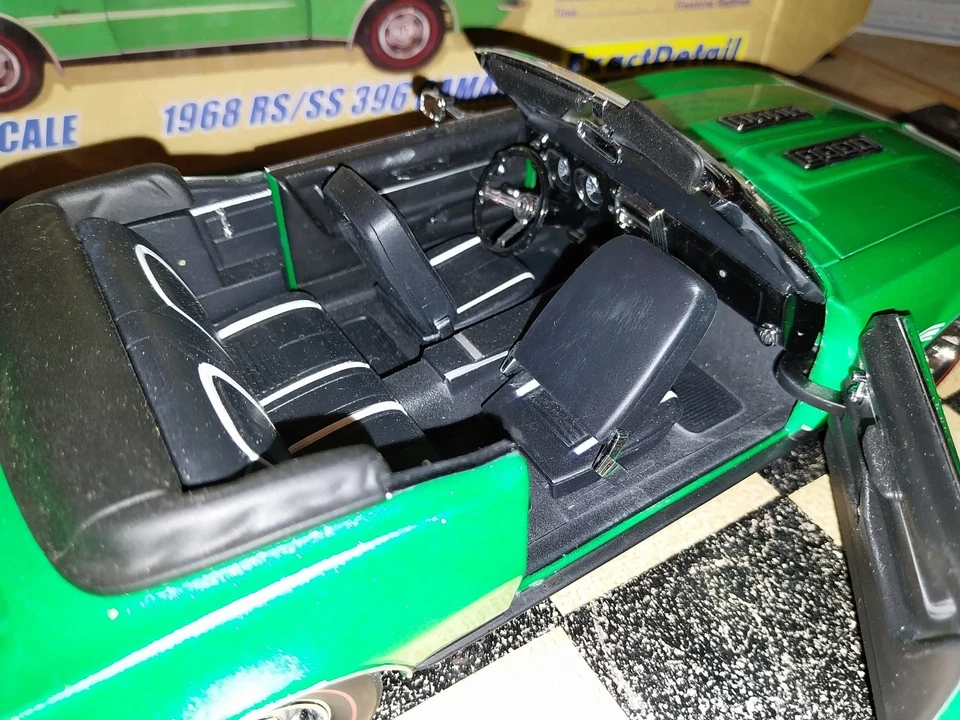 CHEVROLET CAMARO RS/SS 396 1:18 Automodell ExactDetails Replicas neuwertig OVP - Bild 3 von 4