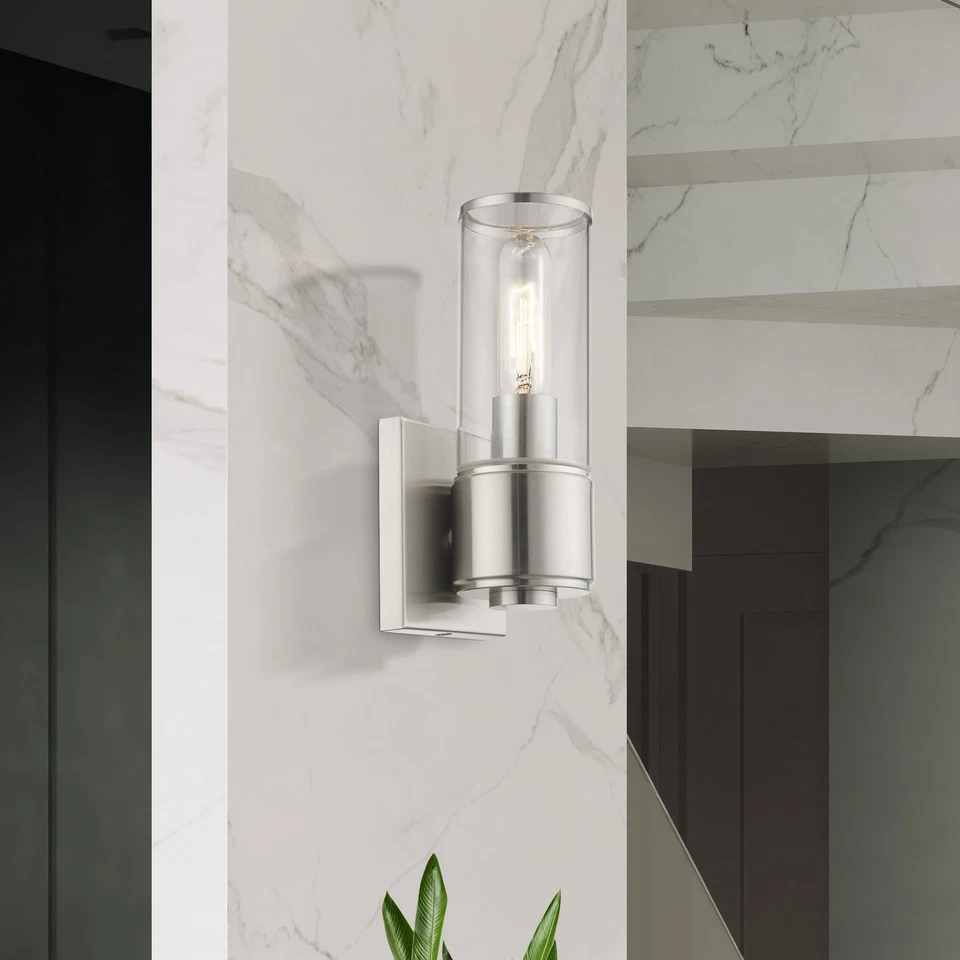 Aplique de baño Livex Lighting 17141 Quincy 10" de alto - latón Foto 2 de 4