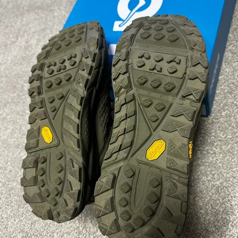 Hoka Tor Ultra Hi Hiking Shoes - Size 260 thumbnail 3