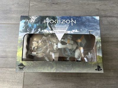 Horizon Zero Dawn Limited Edition Vinyl Figures Aloy & Thunderjaw