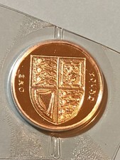2016 £1 One Pound Coin Shield Part of UK Royal Coat of Arms Uncirculated BUNC