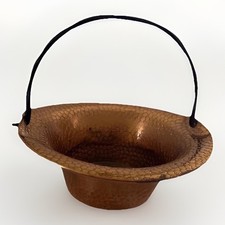 VTG Coppercraft Guild Hammered Copper Basket Planter w Wrought Iron Handle