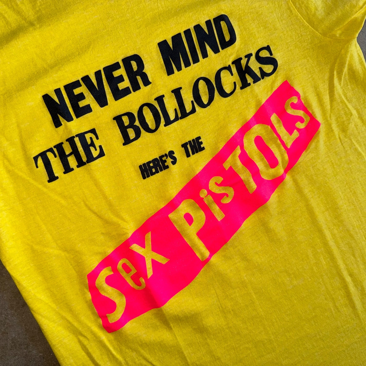 80s VINTAGE THE SEX PISTOLS (ENGLISH PUNK ROCK BAND) T-SHIRT SZ S