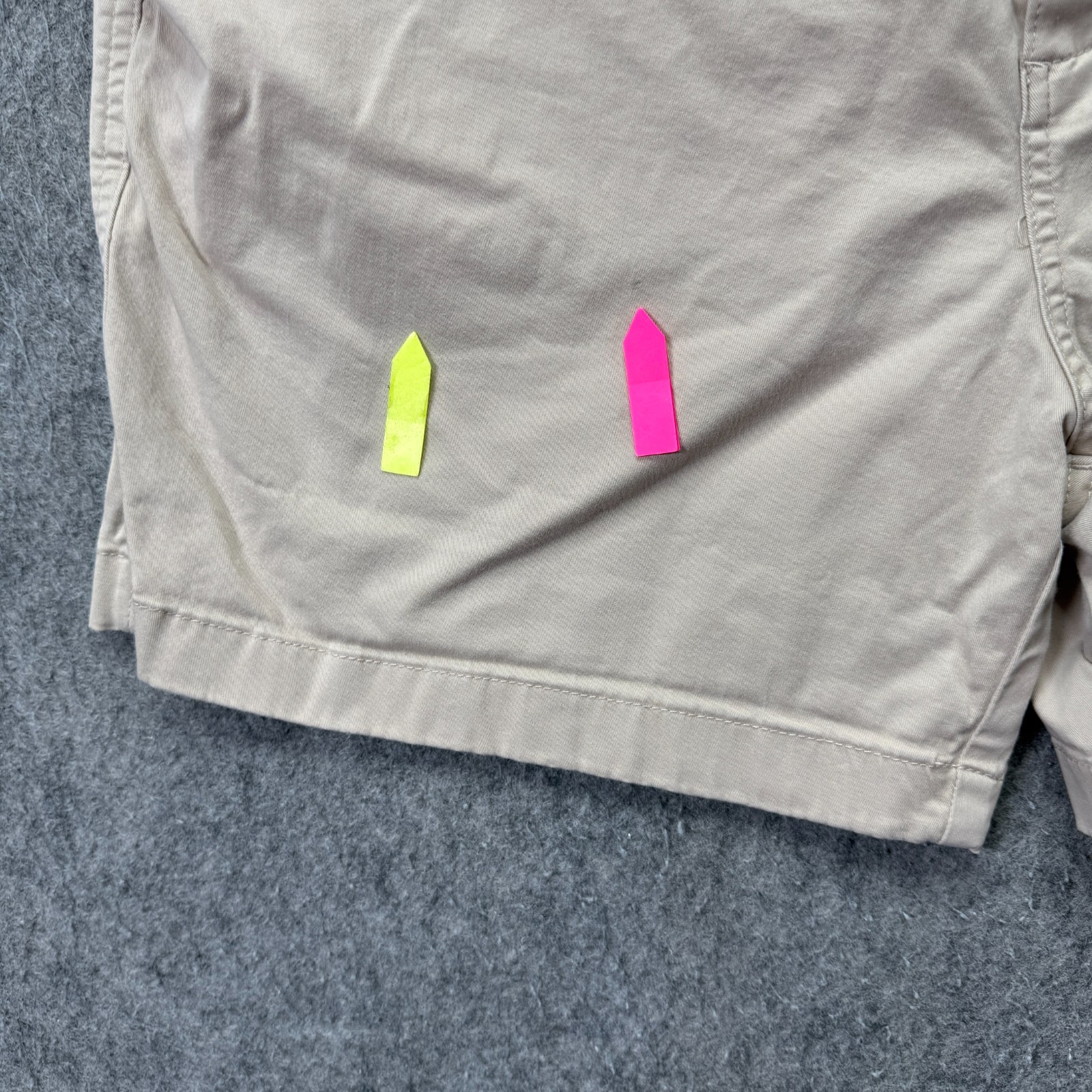 Chubbies Staples Shorts Men L Beige Khaki 5.5" Elastic Regular Fit Stretch b180