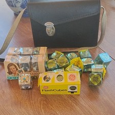 Sylvania Blue Dot GE Flash cubes Camera Lot With Case